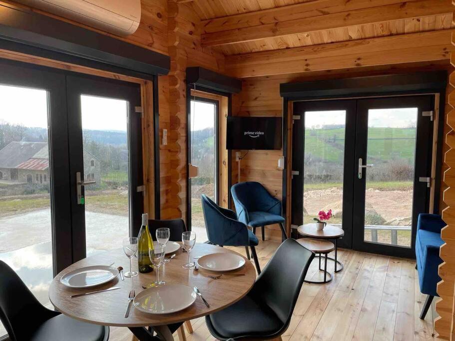 Le Chalet Du Crescent Saint-Germain-des-Champs المظهر الخارجي الصورة